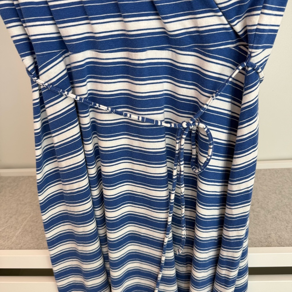 Talbots Blue & Cream Striped Faux Wrap Dress Size L Sleeveless Stretch Midi - Picture 5 of 11